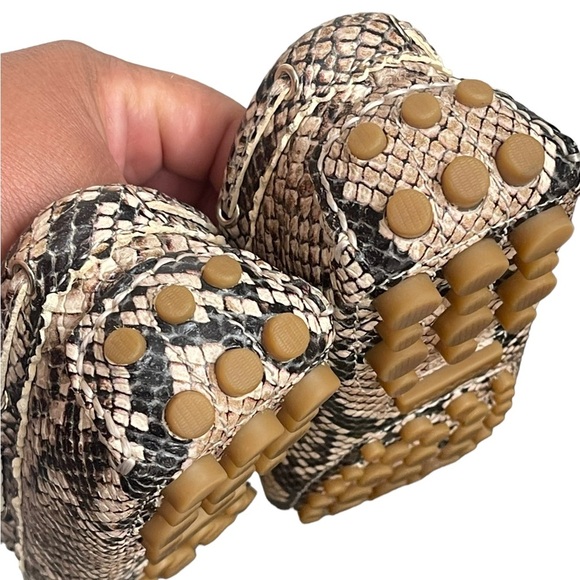 Coach Nadia Driving Mocs Bow Tassel
Loafers Snake Print Leather Shoe Flats 5.5B - Picture 11 of 16